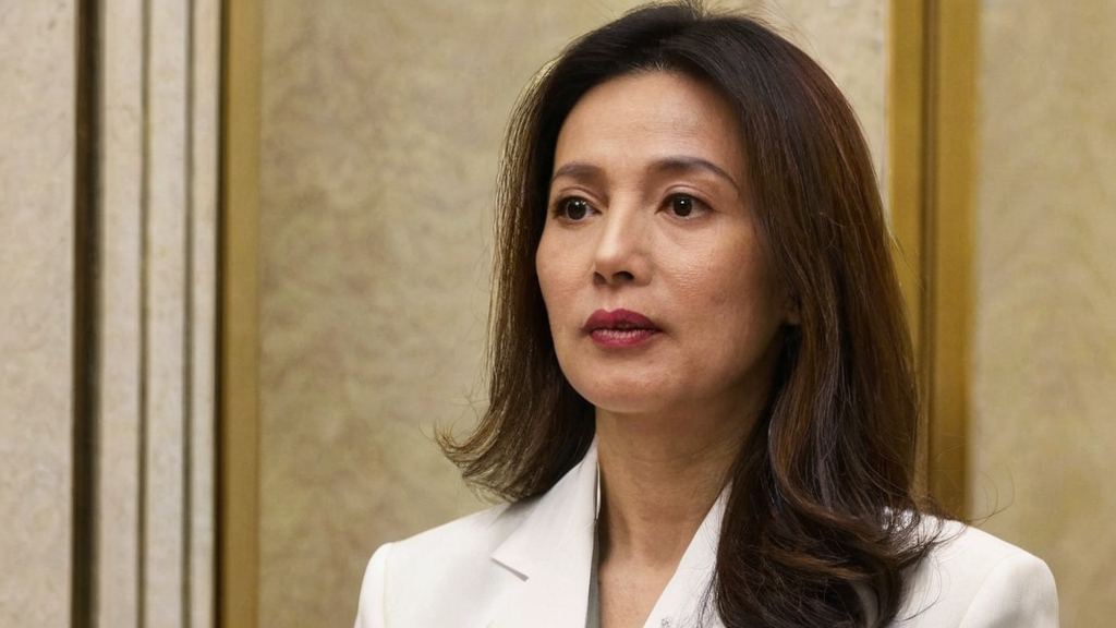 娱乐吃瓜女星与小鱼儿撞脸照引热议，明星私生活成焦点
